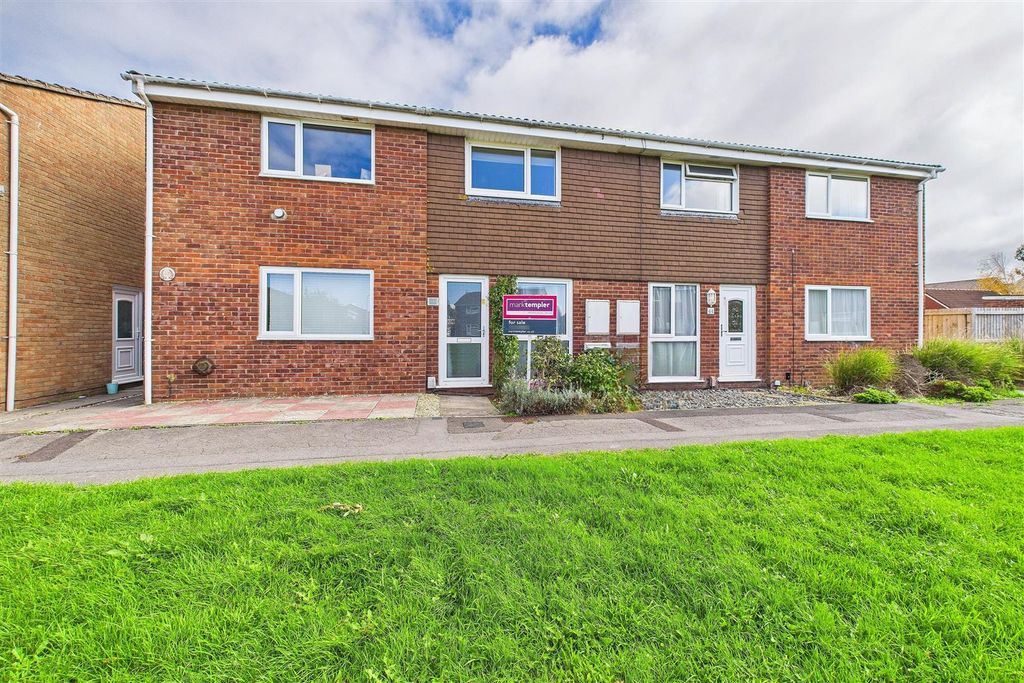 Property photo 1 of 12