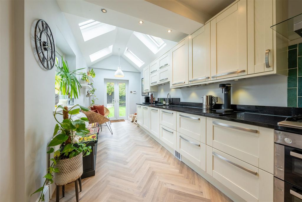 Property photo 3 of 22 Rhimark-16.Jpg