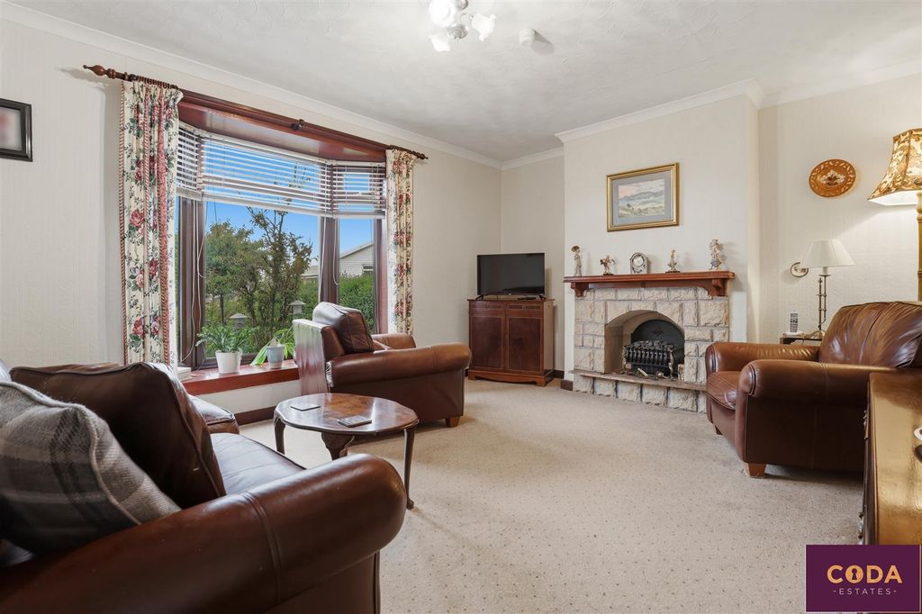 Property photo 3 of 34 Crum3102.Jpg