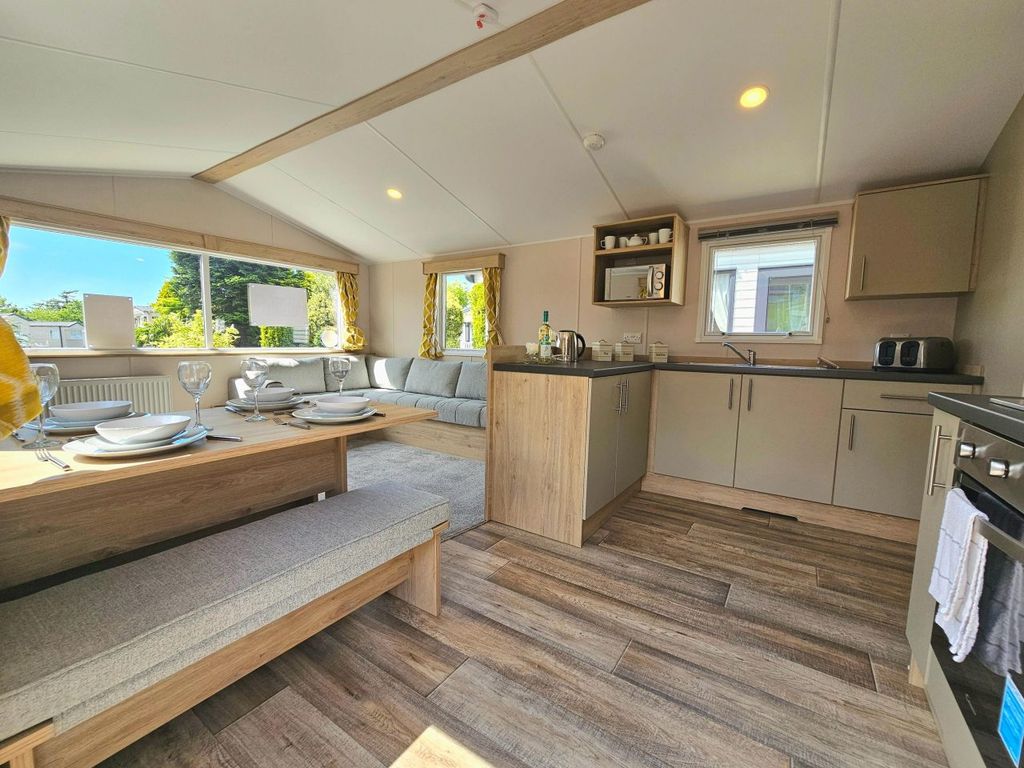 Property photo 1 of 7 - Atlas Hollington For Sale