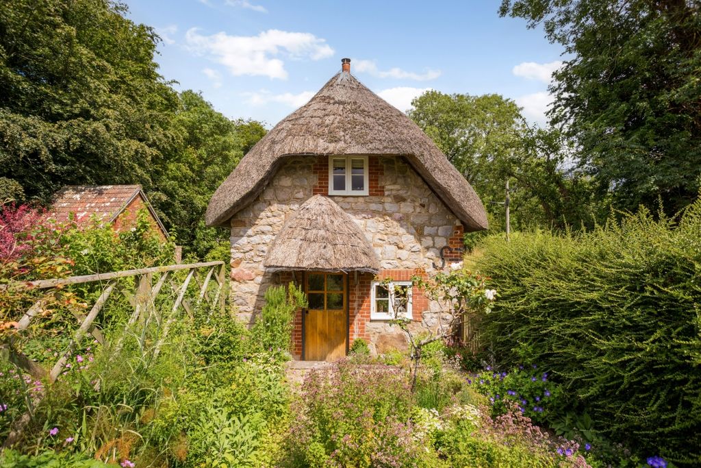Property photo 1 of 14