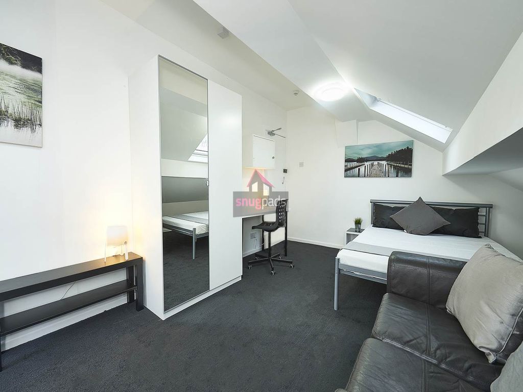 Property photo 1 of 6 1