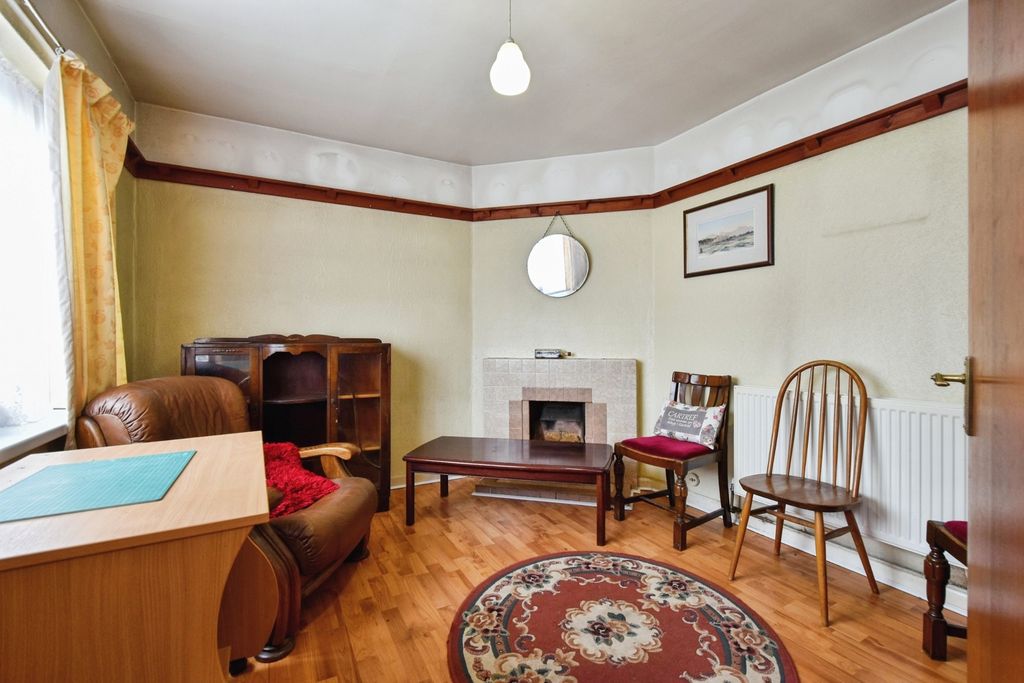 Property photo 2 of 16 Pbox-Img.Jpg