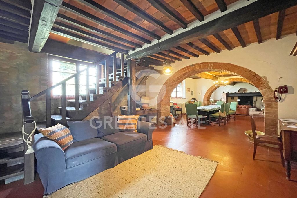Property photo 2 of 33 Interiors