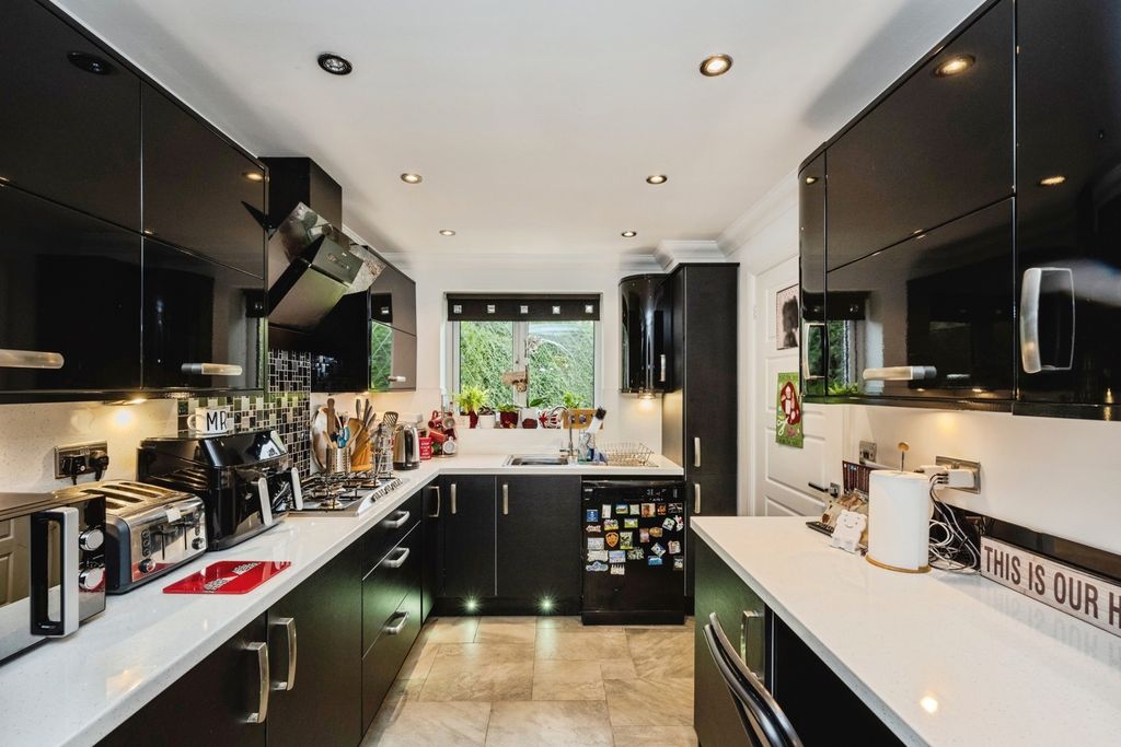 Additional image 8 of 4 bed detached house for saleLlyn Tircoed, Tircoed Forest Village, Penllergaer, Swansea SA4