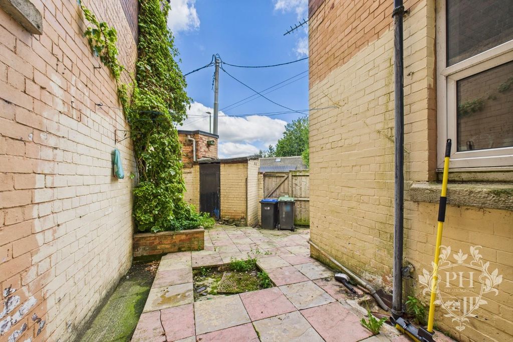 Property photo 2 of 15 Cam02002G0-Pr0155-Still002.Jpg