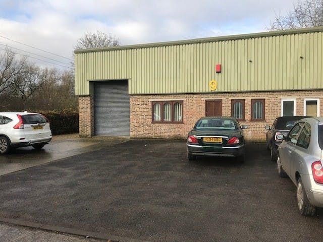 Property photo 1 of 1 Unit 9 Horcott Rw.Jpg