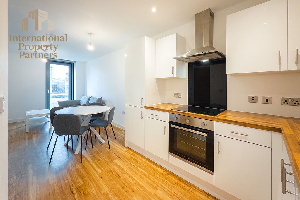 Property photo 1 of 33