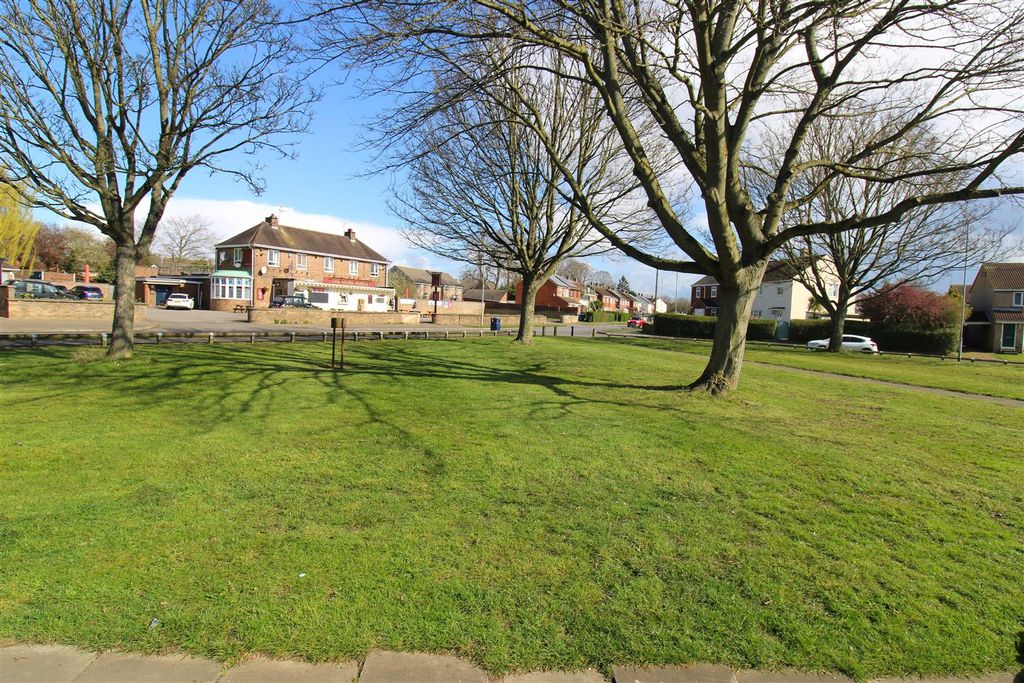 Additional image 12 of 3 bed semi-detached house to rentWillow Brook Road, Corby NN17