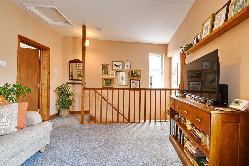 Property photo 2 of 8 Picture No. 02