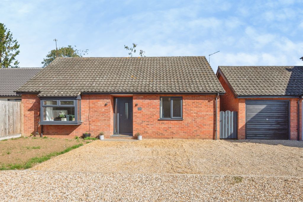 Property photo 2 of 21