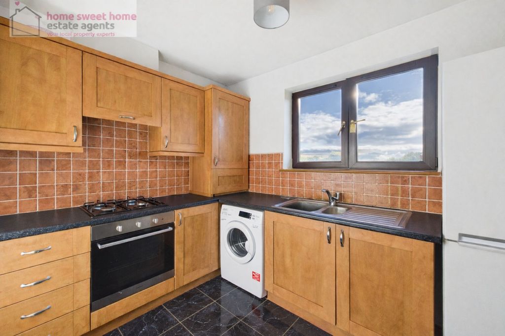 Additional image 4 of 2 bed flat for saleHolm Dell Place, Inverness IV2