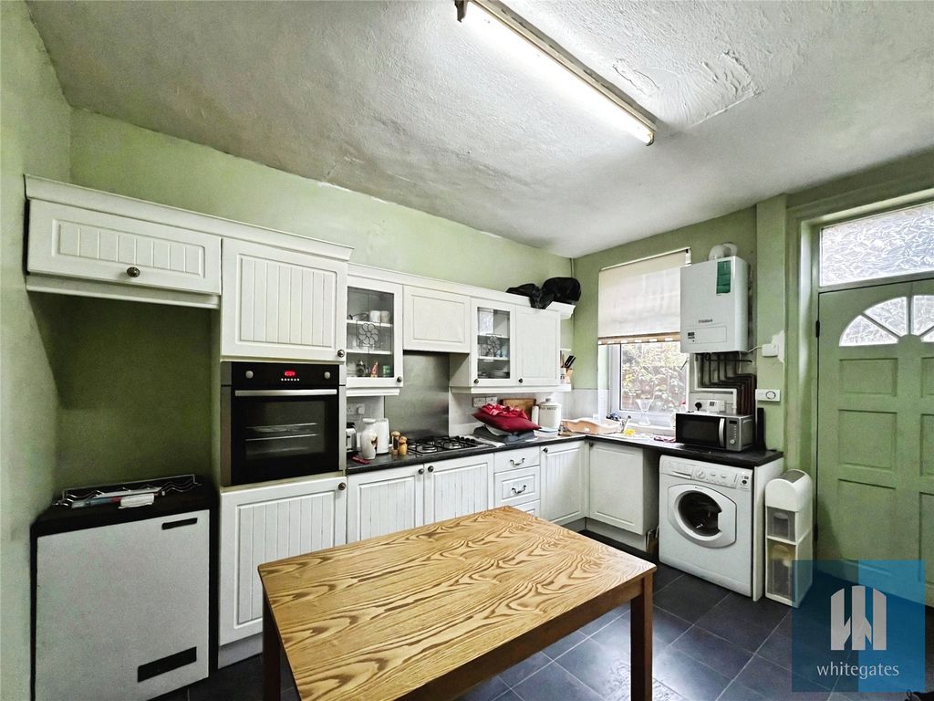 Property photo 2 of 18 Picture No. 17