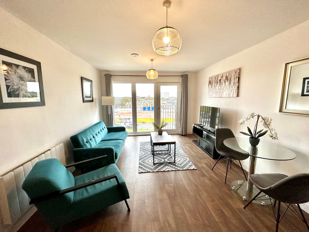 Property photo 2 of 14