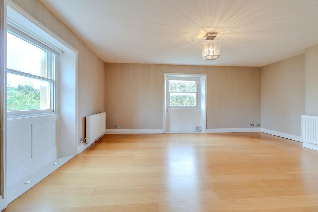 Property photo 3 of 10 Living Room B.Jpg