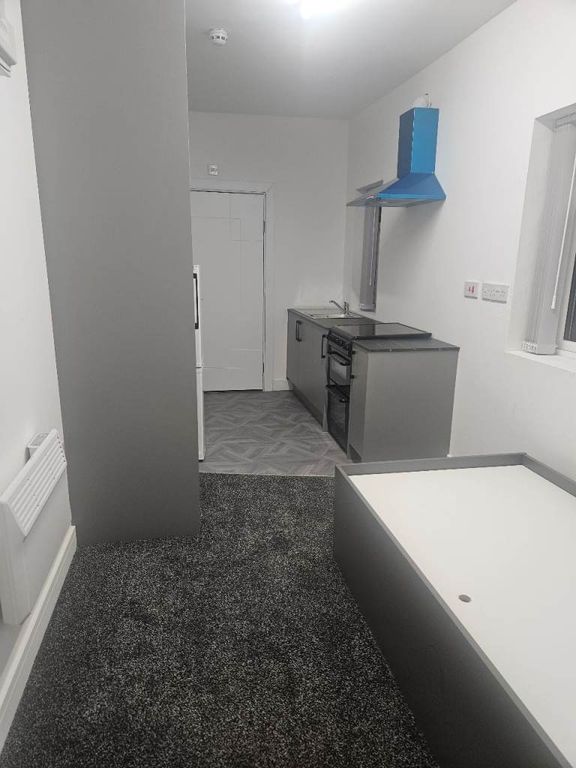 Property photo 1 of 4