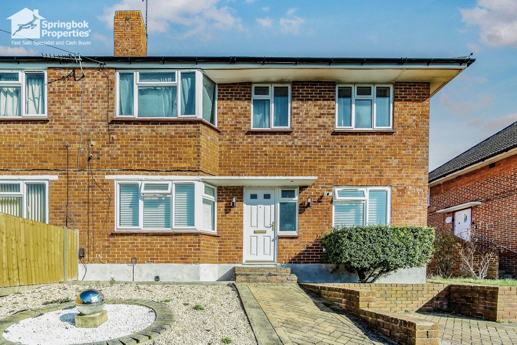 Property photo 1 of 9 Front View