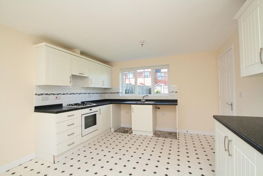 Property photo 2 of 11 Picture 2