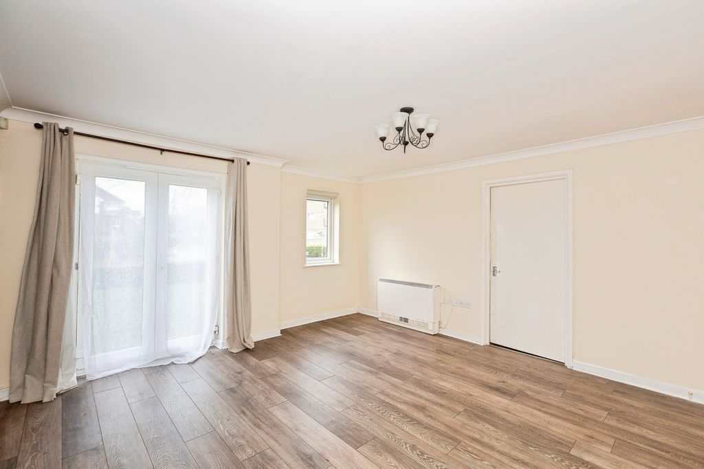 Property photo 3 of 15 Pbox-Img.Jpg