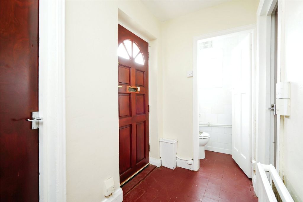Property photo 2 of 15 Picture No. 13