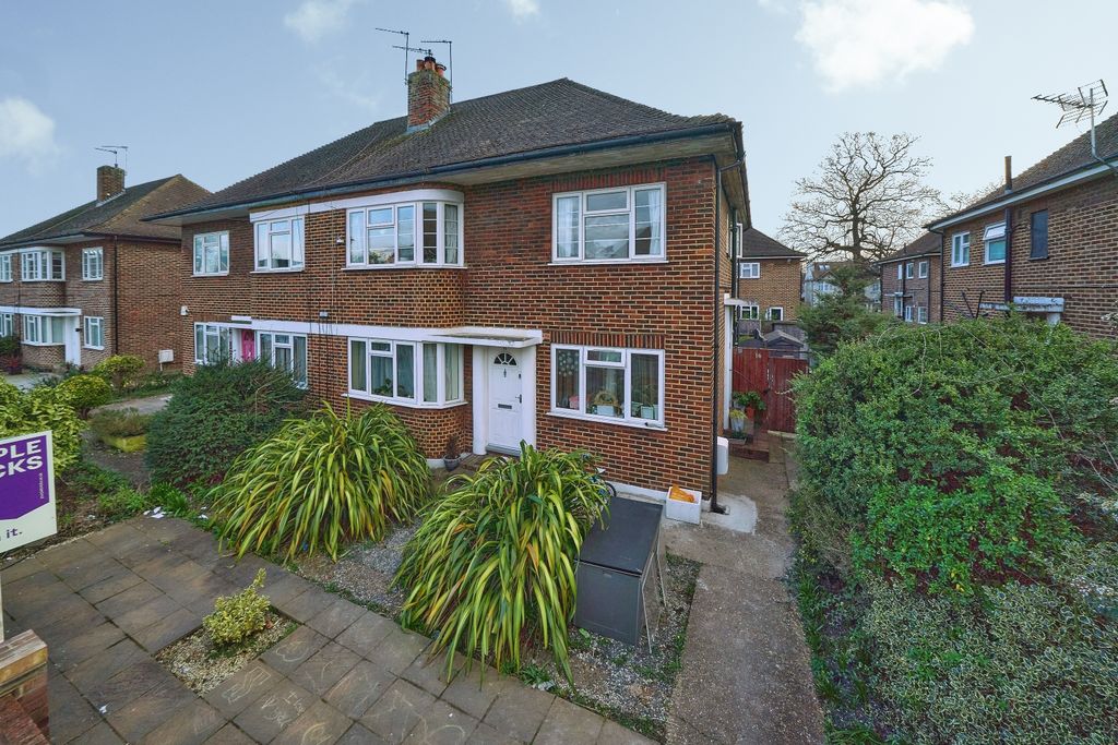 Property photo 2 of 3