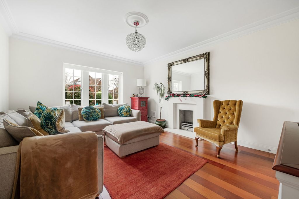 Additional image 11 of 5 bed detached house for saleHine Close, Coulsdon CR5