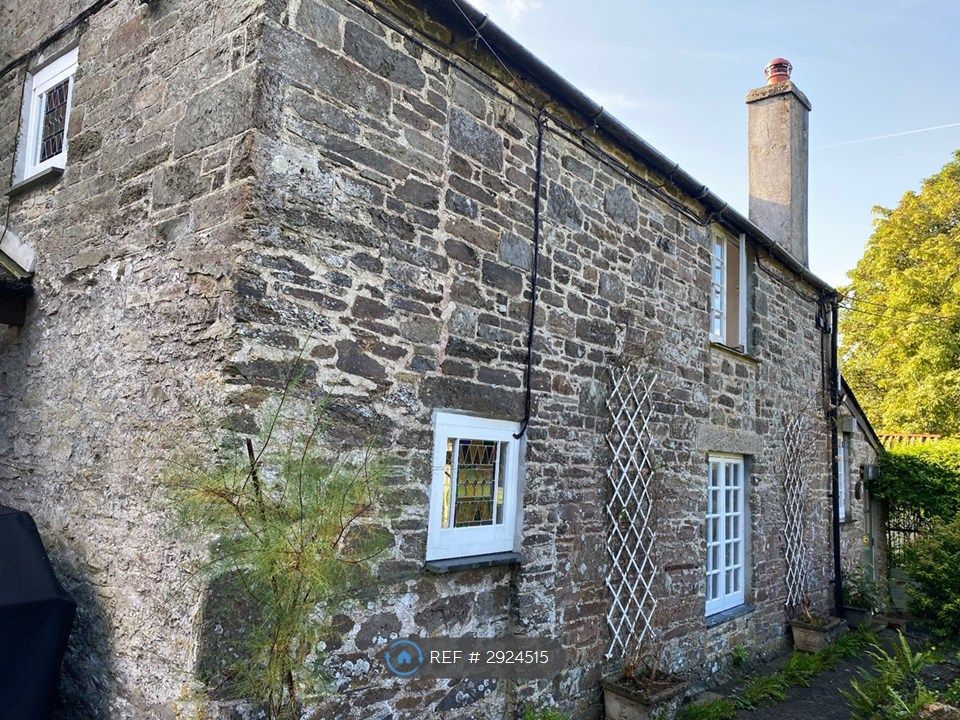 Property photo 2 of 12 Cottage From Outside