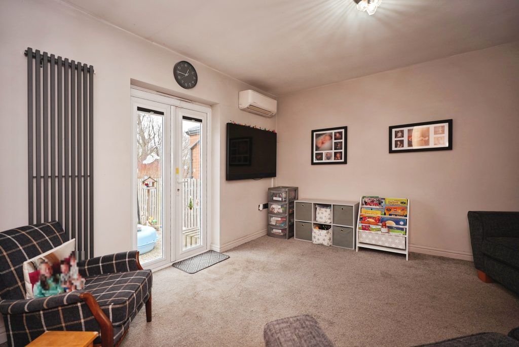 Property photo 2 of 35