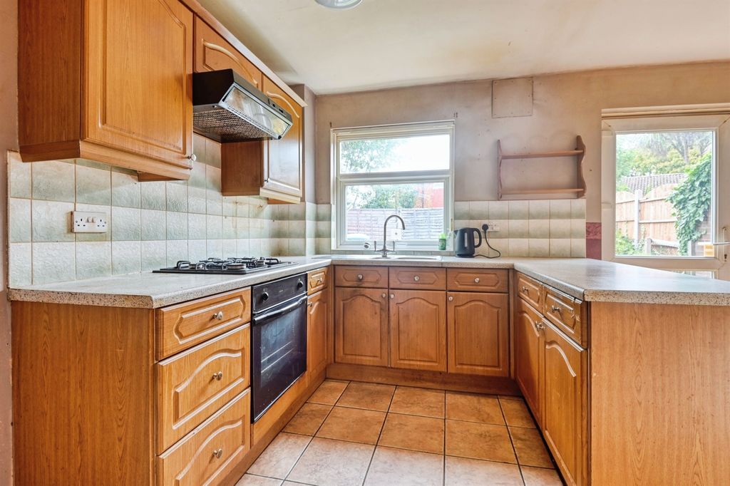 Property photo 3 of 17