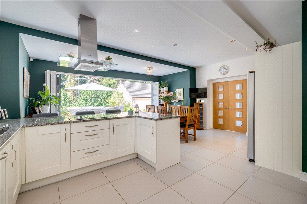 Property photo 3 of 22 Dining Kitchen