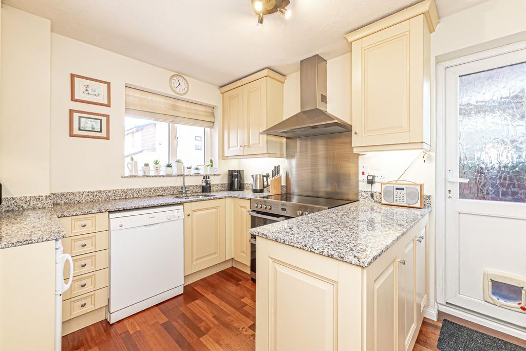 Property photo 3 of 19
