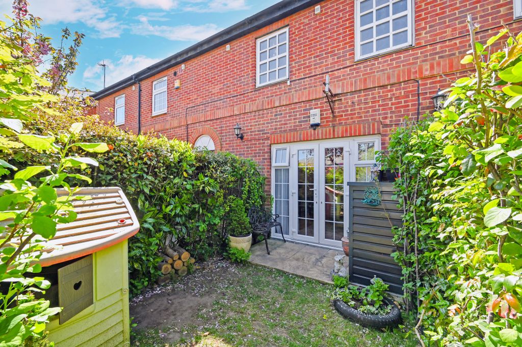 Property photo 2 of 12