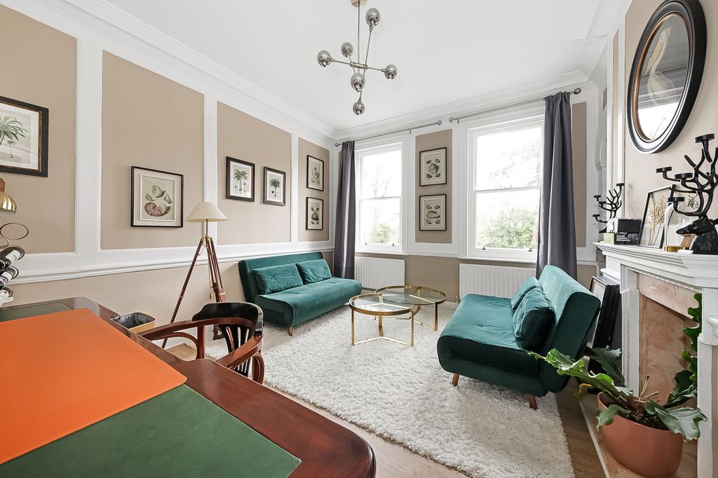 Additional image 8 of 3 bed flat for saleBroadway, Oxted RH8