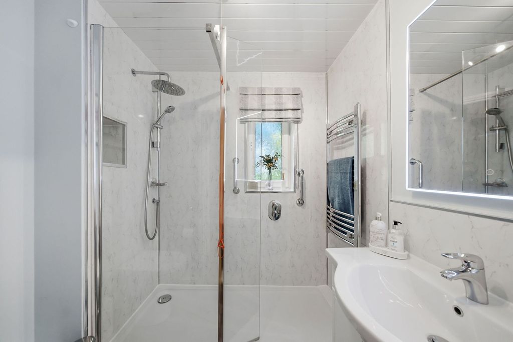 Additional image 3 of 1 bed flat for saleWellside Place, Wellside Court FK1
