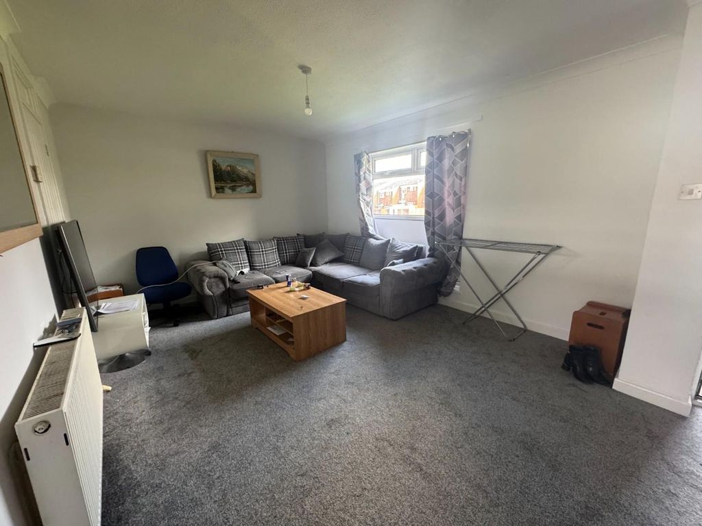 Property photo 1 of 8 Img_2830.Jpg