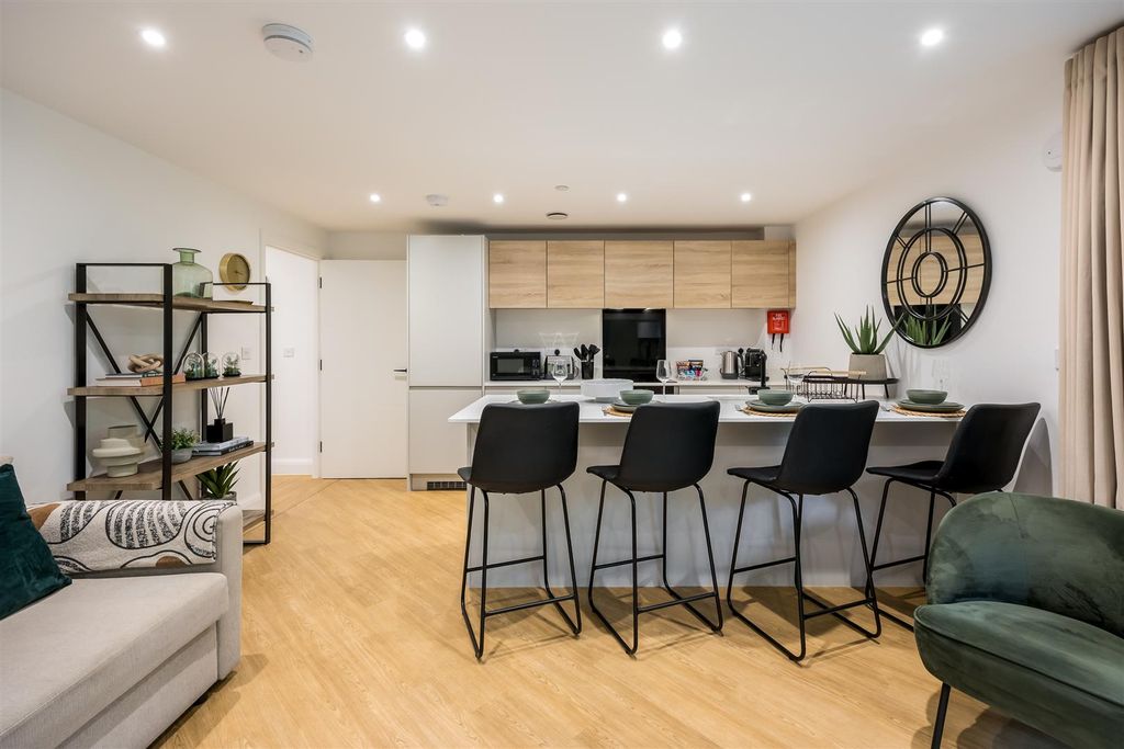 Property photo 3 of 30 15Auroraheights-27Print.Jpg