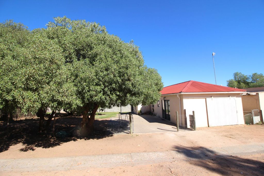 Property photo 2 of 16 La1738450