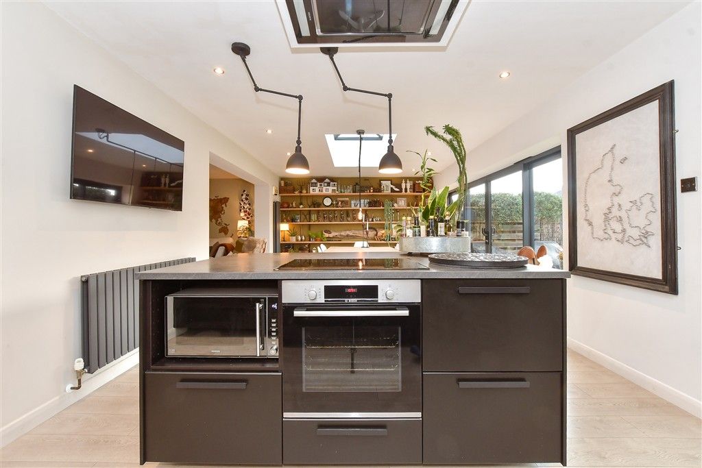 Property photo 2 of 18 Kitchen/ Diner