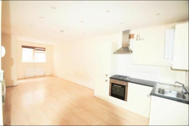 Property photo 2 of 5 Kitchen