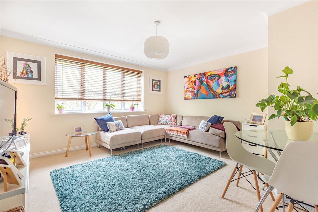 Property photo 2 of 12