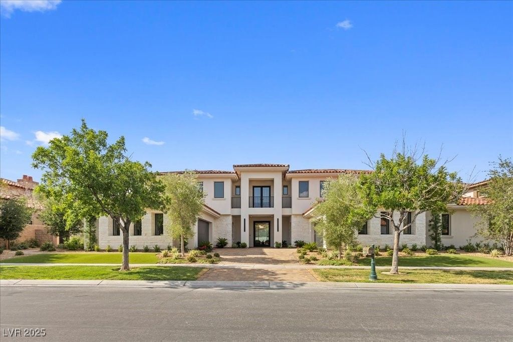Property photo 3 of 49