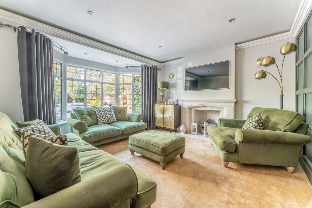 Property photo 2 of 30 5426873