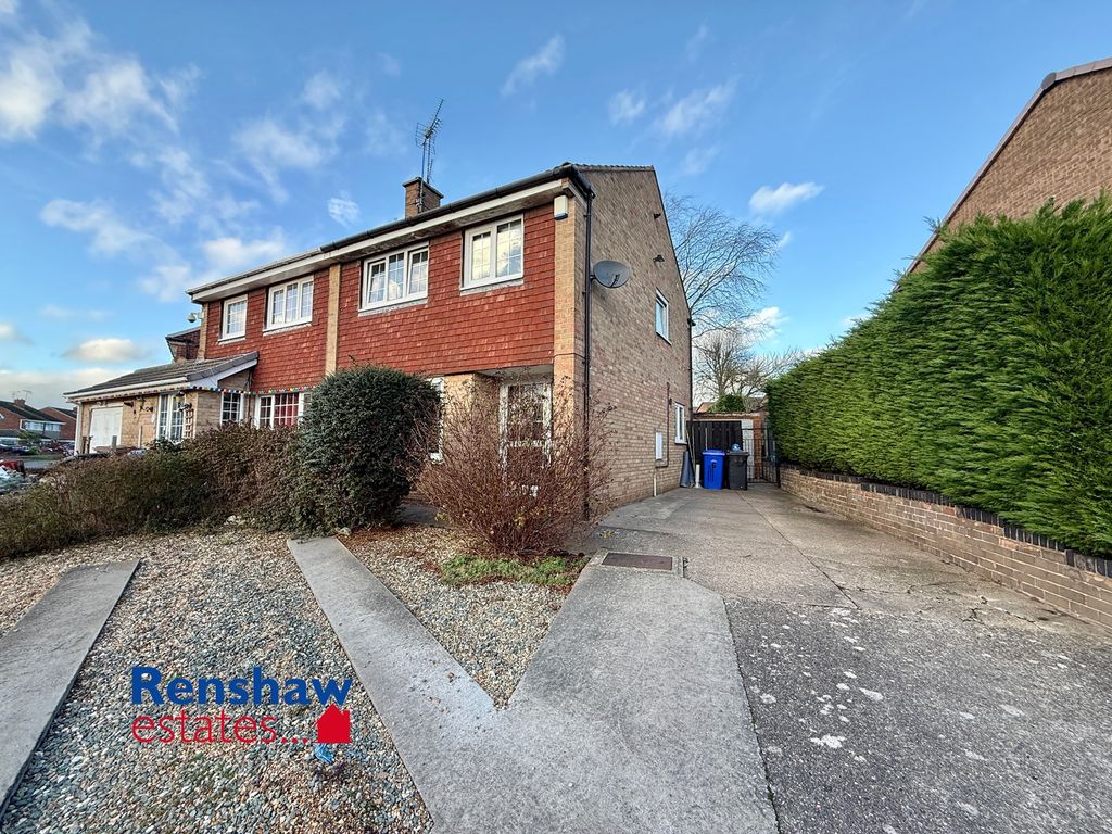 Property photo 2 of 12 F (2)