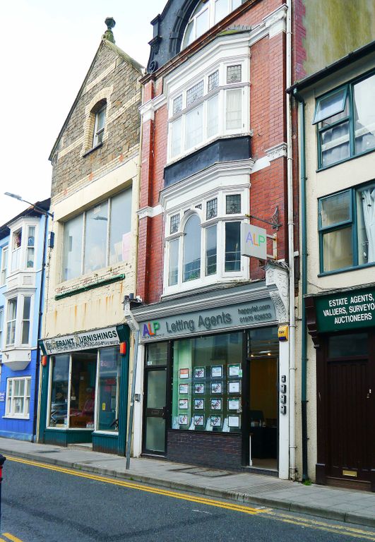 Property photo 1 of 6 Front Exterior