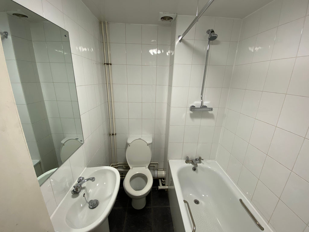 Property photo 1 of 4