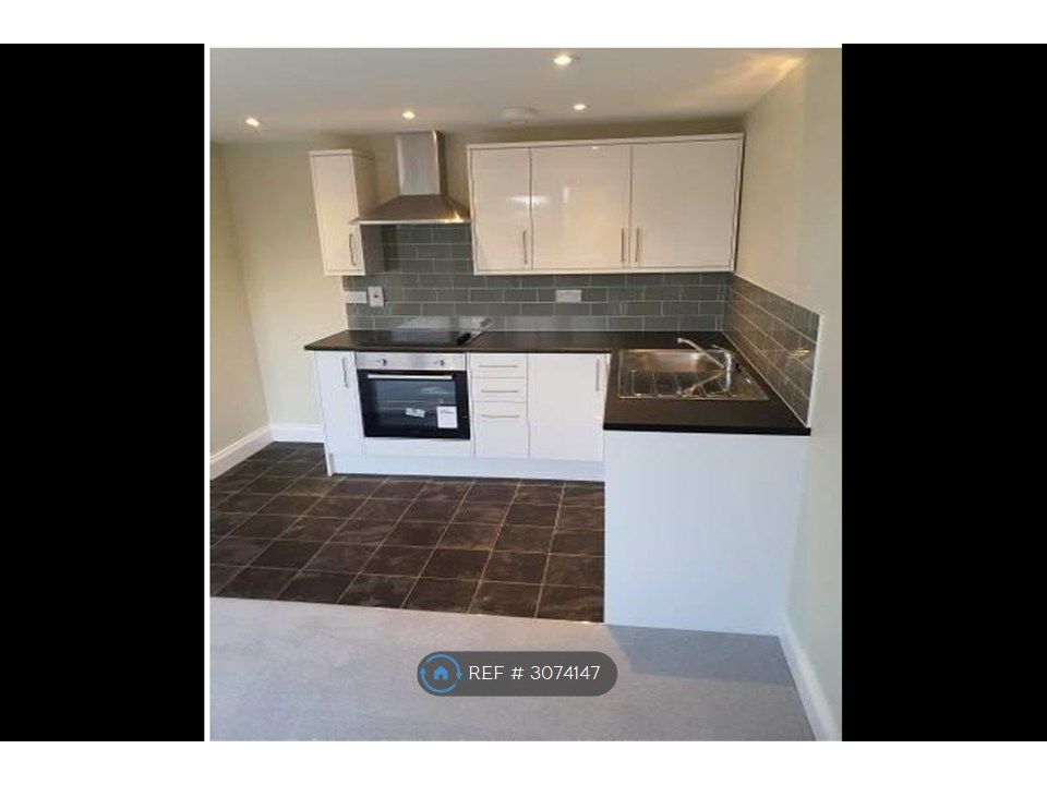 Property photo 1 of 6 Kitchen