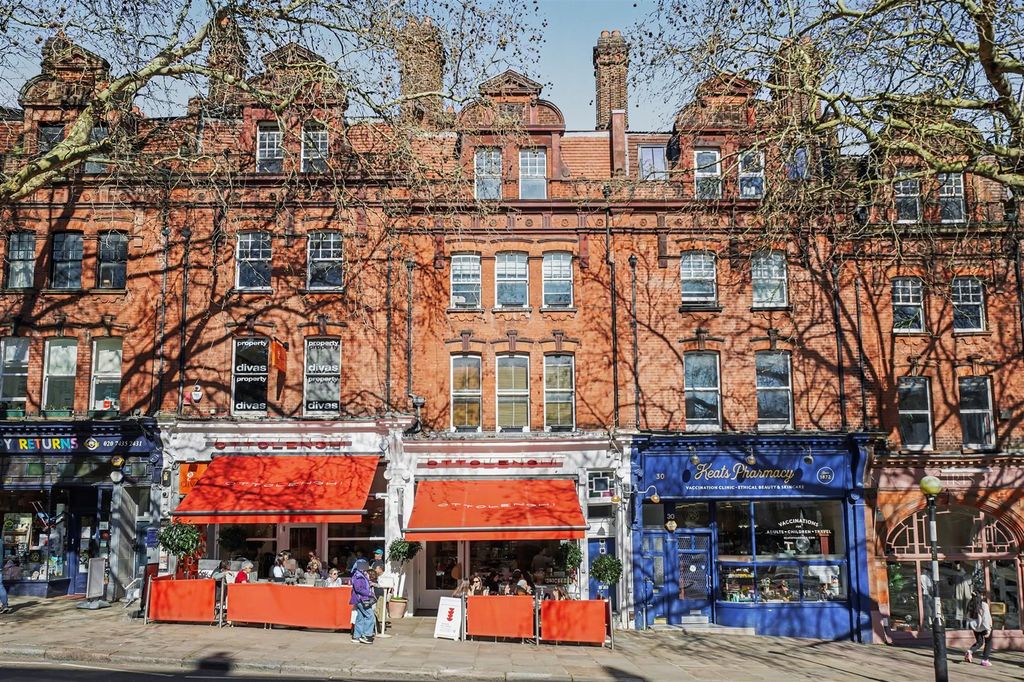 Property photo 1 of 16 32A Rosslyn Hill Nw3 1Nh-No Watermark-22.Jpg