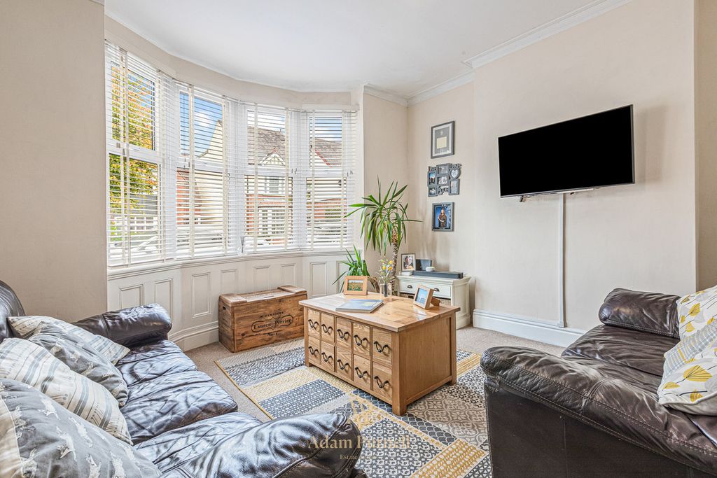 Property photo 2 of 26