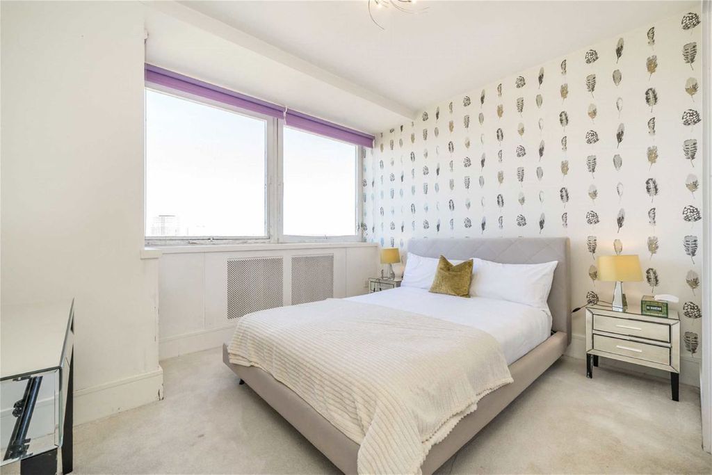 Property photo 3 of 4