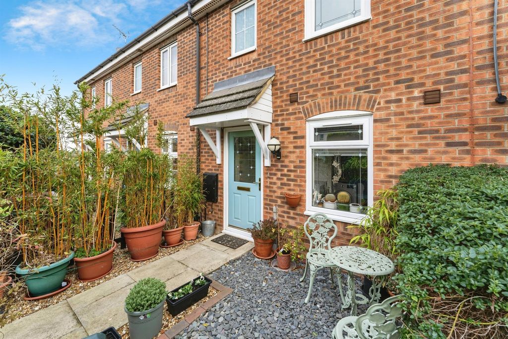 Property photo 2 of 14